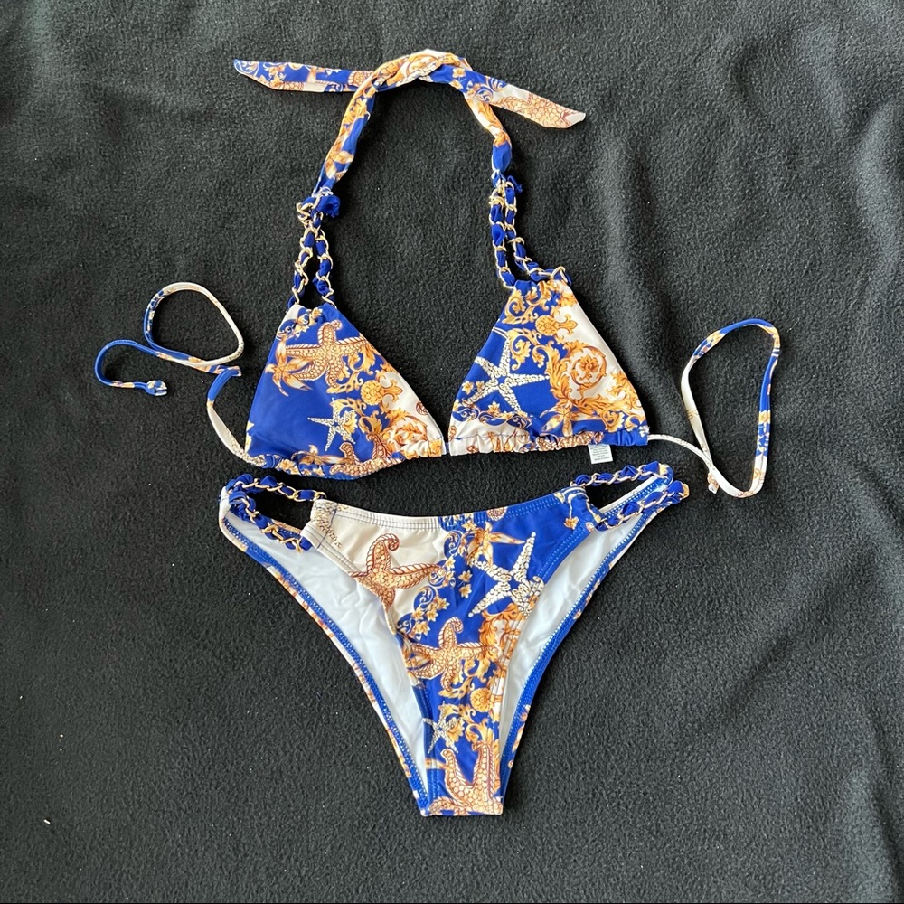 Printed blue starfish bikini set